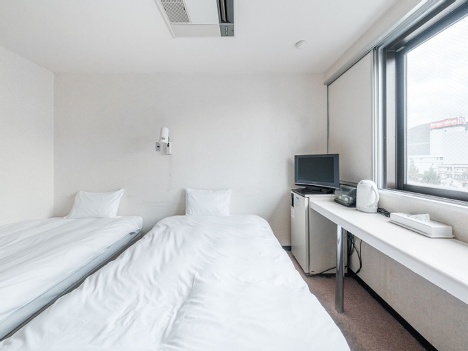 Bedroom 12