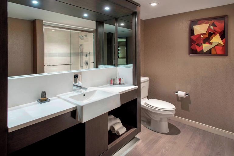 Bathroom 4