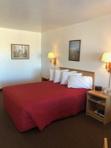 Bedroom 3, Red Bear Inn, Madison