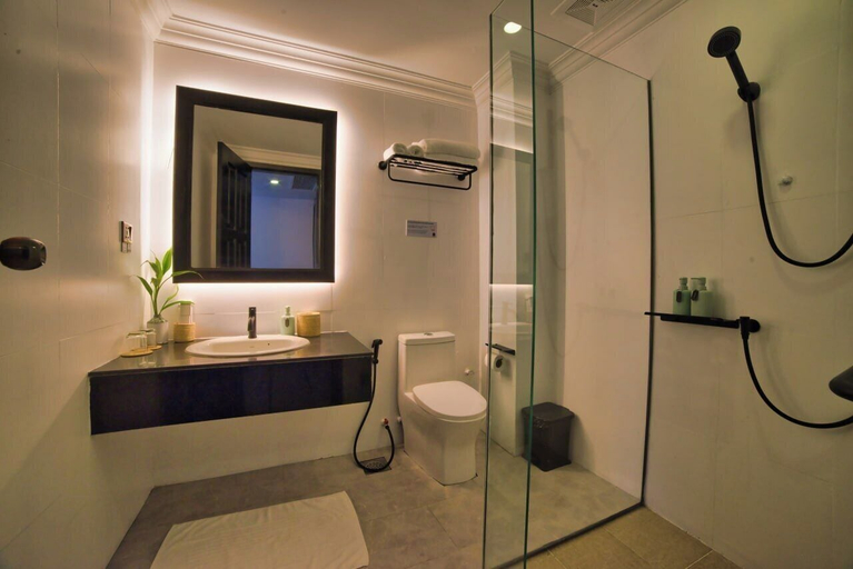 Bathroom 4, BODEE Corner Hotel, Siem Reap