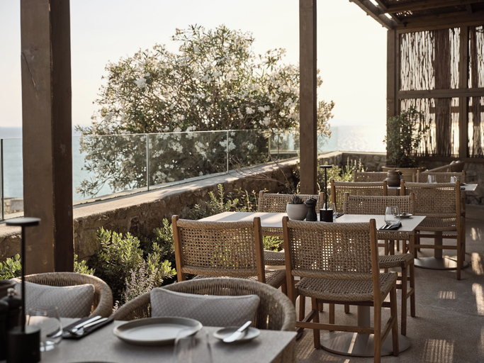 Food & Drinks 5, Omeon Mykonos, South Aegean