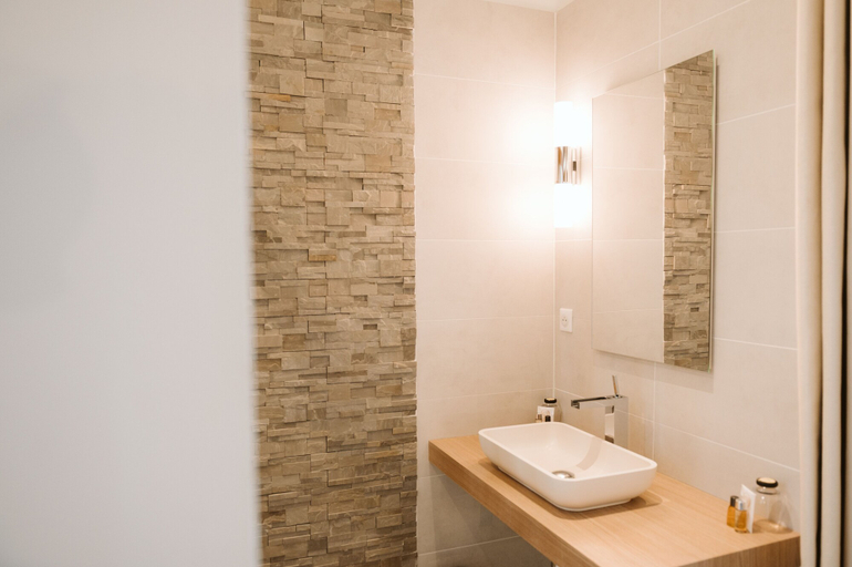 Bathroom 3, Domaine d'en Fargou, Tarn