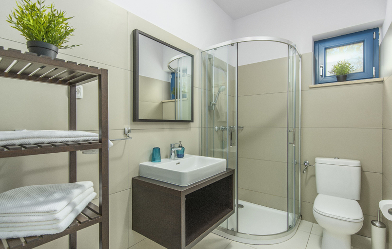 Bathroom 4, Villas Adagio, Barban