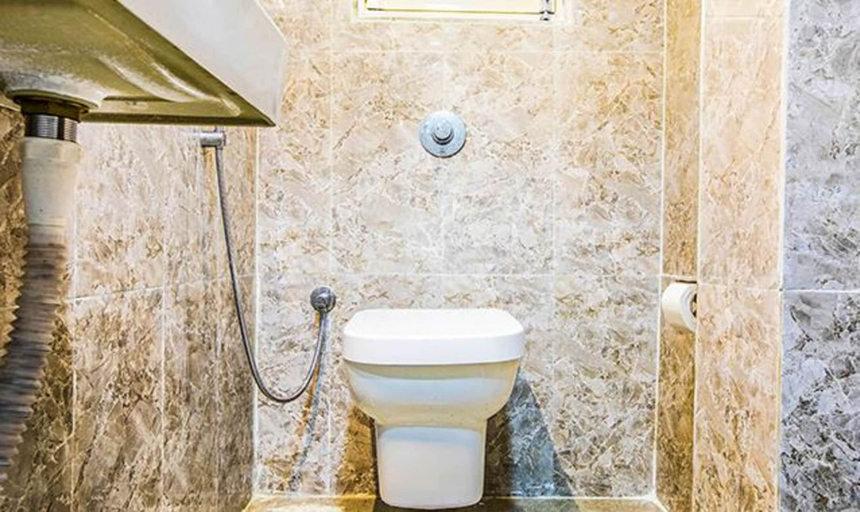 Bathroom 2, Fabexpress The Grand Kohinoor, Thane