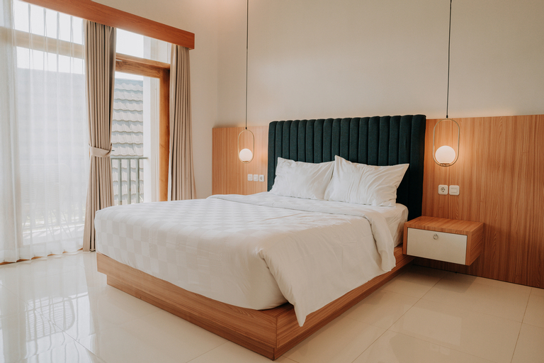 Bedroom 12