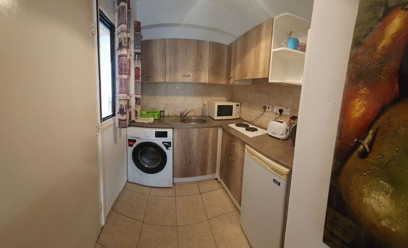 Others 5, Cozy Studio in Famagusta With Extra Beds