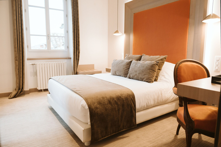 Bedroom 2, Domaine d'en Fargou, Tarn