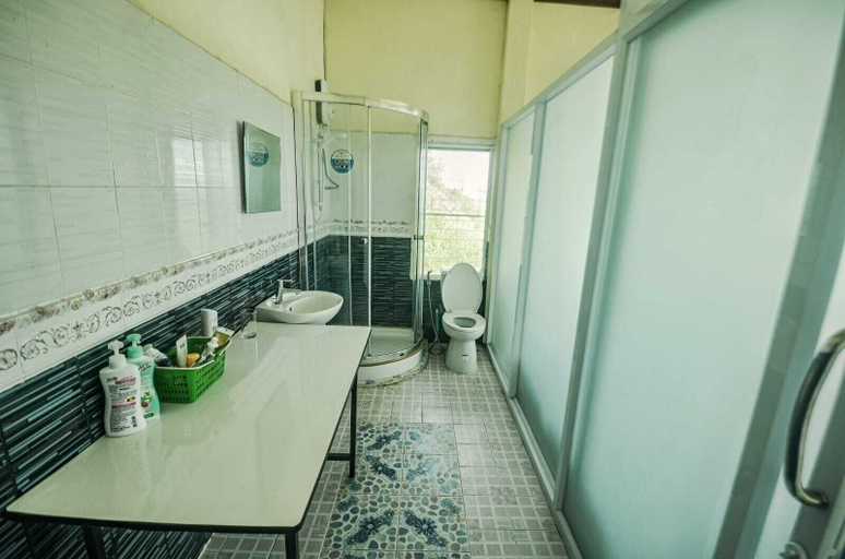 Bathroom 3, XALAKHAM PHOUKHOUN - Campsite, Phoukhoune