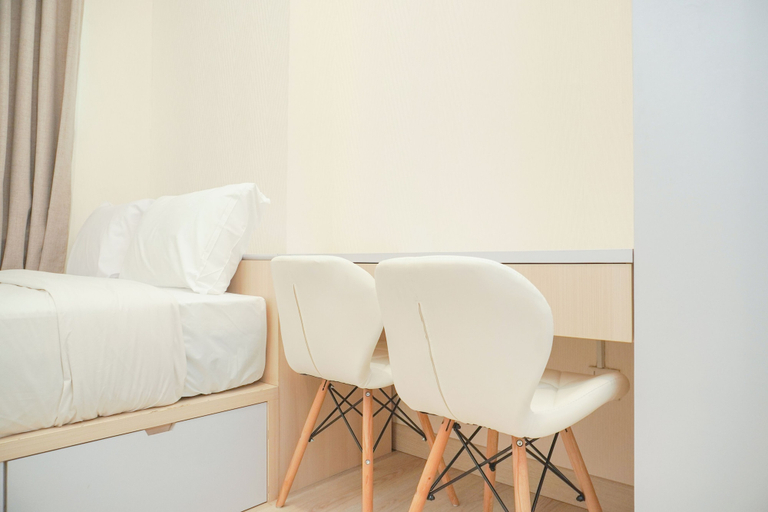 Bedroom 2, Simple And Tranquil 2Br At Tokyo Riverside Pik 2 Apartment, Tangerang