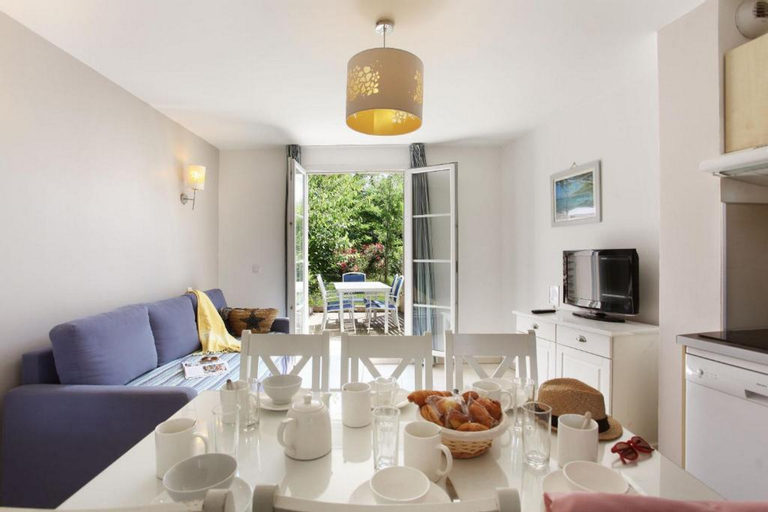Dining Room 6