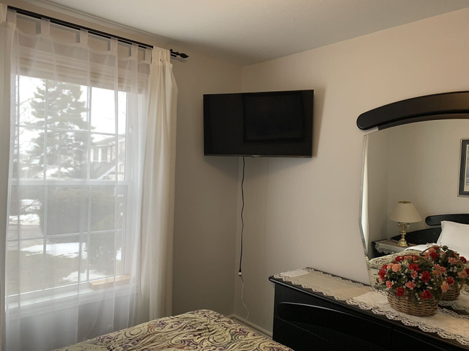 Bedroom 3, Susan's Villa B&B by Elevate Rooms, Niagara