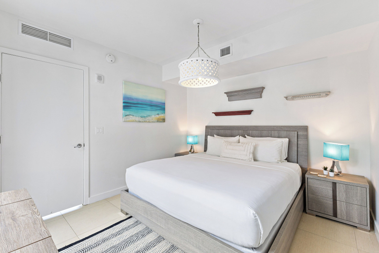 Bedroom 4, Dharma Home Suites Miami at Monte Carlo, Miami-Dade