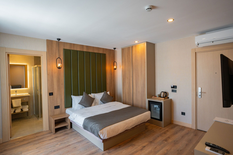 Bedroom 3, Perast City Hotel, Antalya