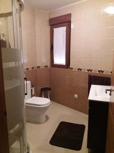 Bathroom 3, La Tahona de Perales, Cáceres