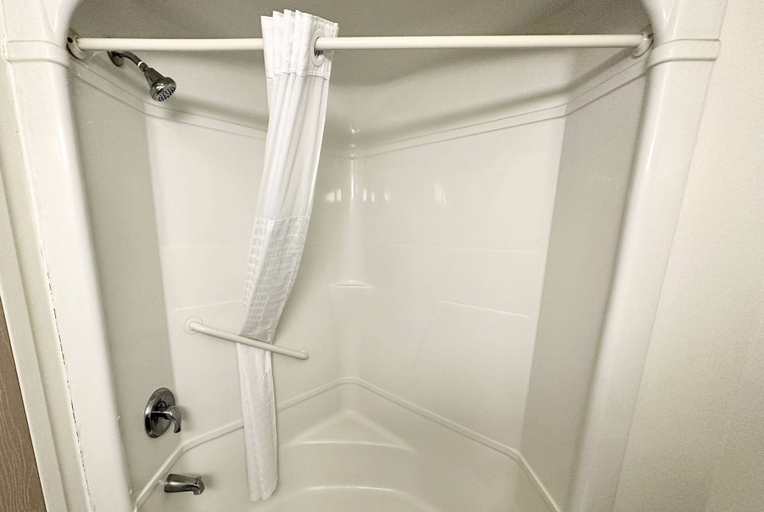 Bathroom 4, Ramada by Wyndham Lithia Springs Atlanta, Douglas