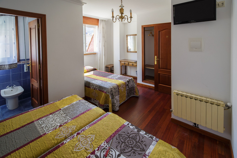 Bedroom 3, Hotel As Areas I, Lugo