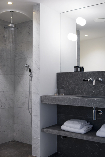Bathroom 5, Riga Suites Antwerp, Antwerpen