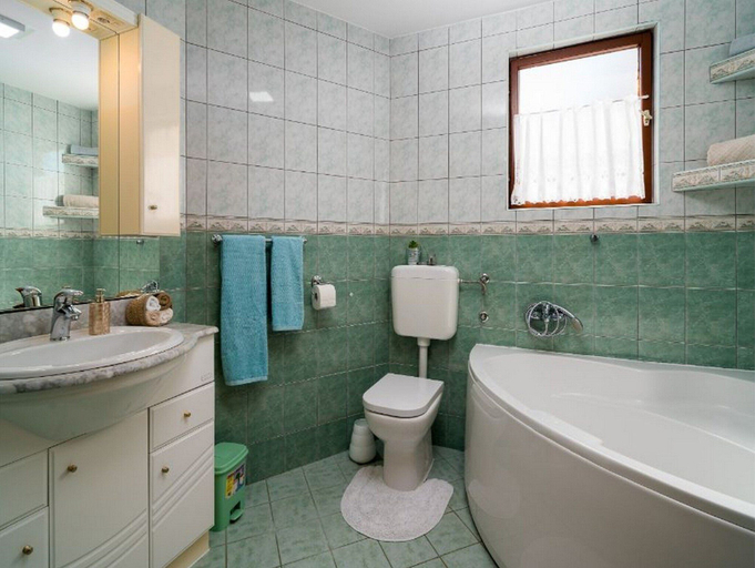 Bathroom 3, Apartments Tomas, Omiš