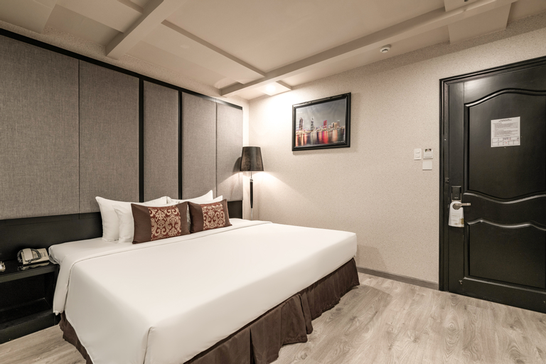 Bedroom 28