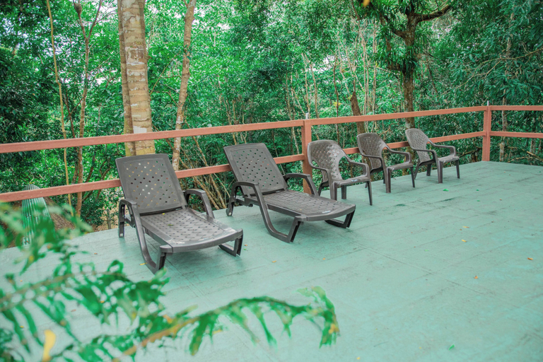 Others 5, Caiman Lodge, Putumayo
