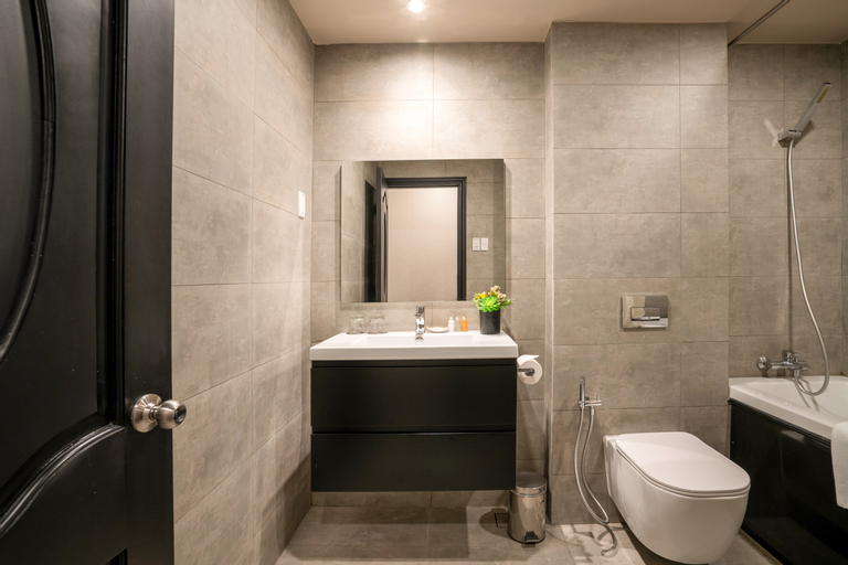 Bathroom 22