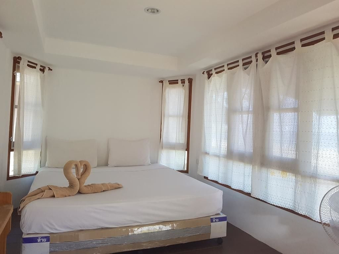 Bedroom, Diamond Beach Resort, Ko Phangan