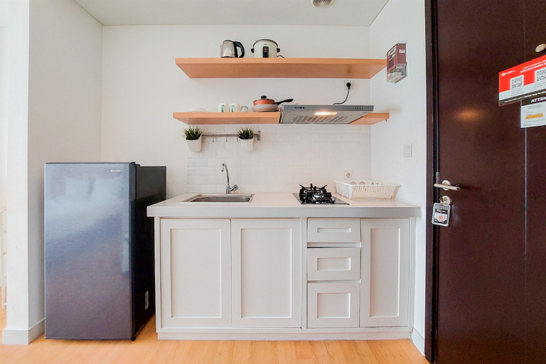 Others 3, Tidy And Nice Studio At Casa De Parco Apartment, Tangerang