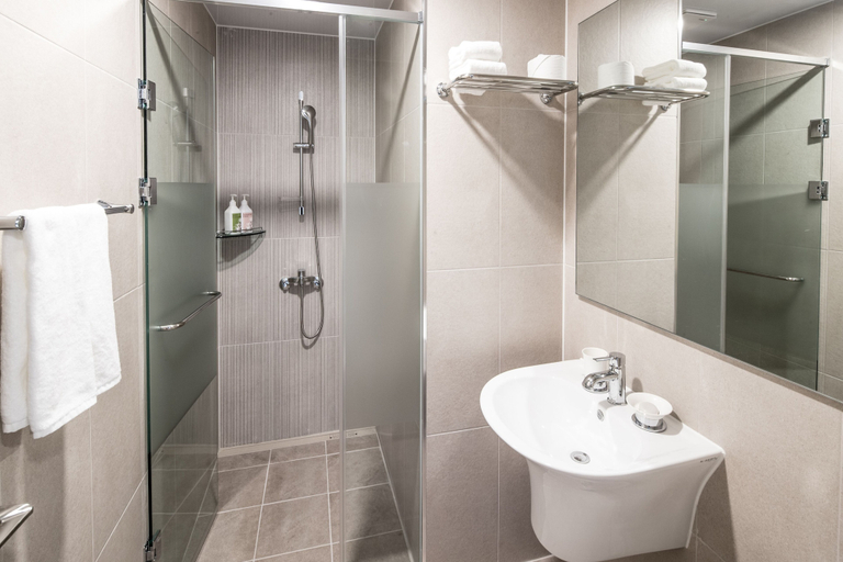 Bathroom 3, Sono Belle Cheongsong, Cheongsong