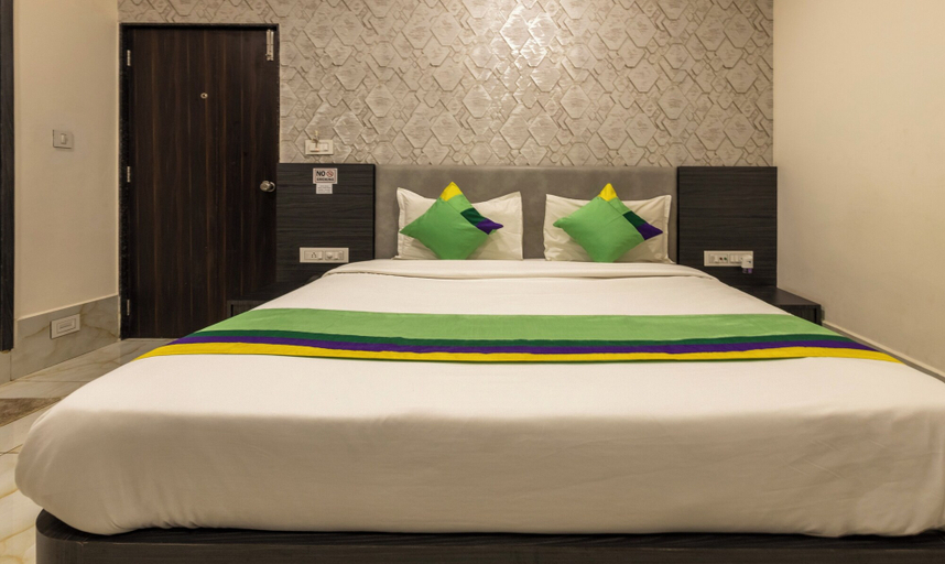 Bedroom 3, Treebo Oscar, Rajkot