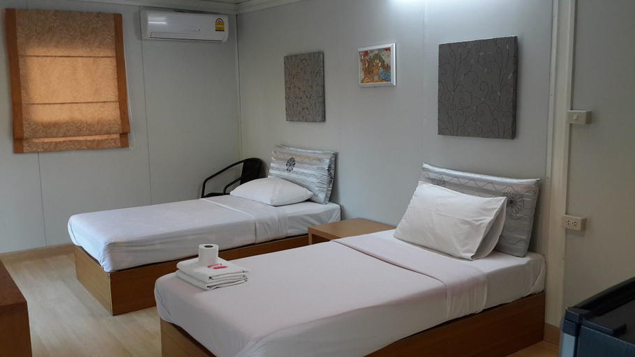 Bedroom 2, Baansakulpetch Hotel, Sung Noen