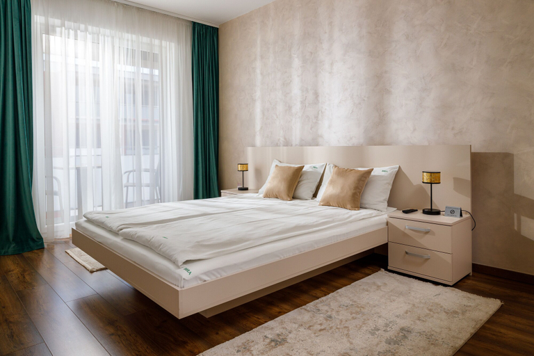 Bedroom 3, Brasov Holiday Apartments, Brasov
