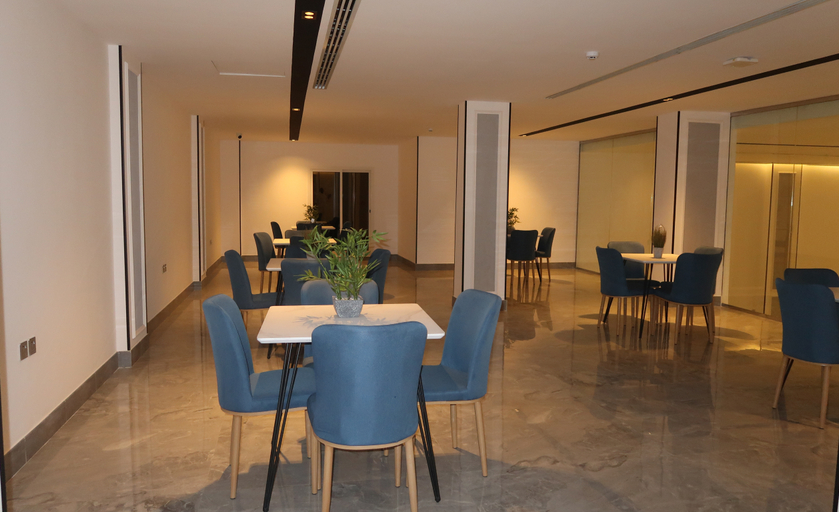 Food & Drinks 5, Holiday Al Khaleej Al Najah, Riyadh