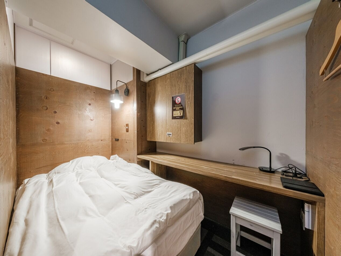 Bedroom 21