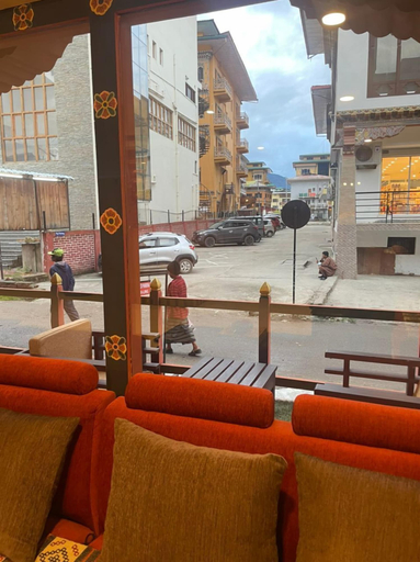 Food & Drinks 5, Hotel Dorjiling, Wangchang