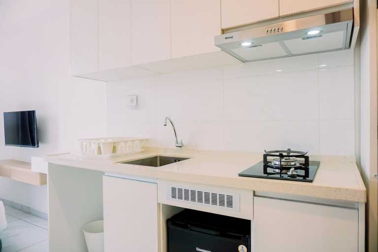 Others 5, Warm And Simply Studio Room Sky House Alam Sutera Apartment, Tangerang