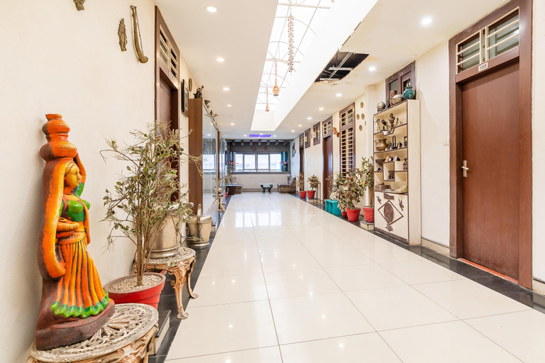Public Area 2, Fabhotel Shree Regency, Bhopal
