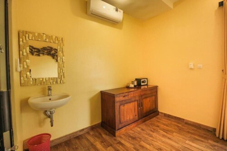 Bathroom 5
