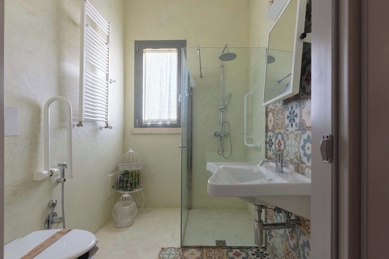 Bathroom, 3257 Masseria Sant`eleuterio - Tripla Accessibile, Lecce