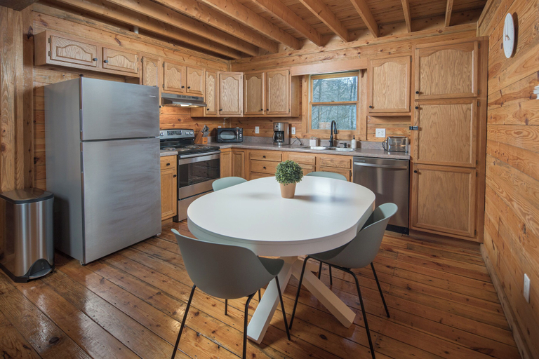 Others 4, Red Feather Cabins 350, Watauga