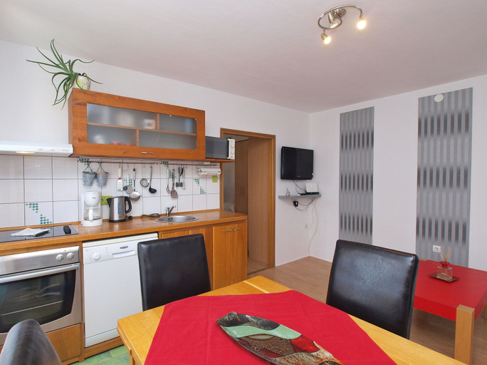 Others 5, Apartment 1470, Fažana