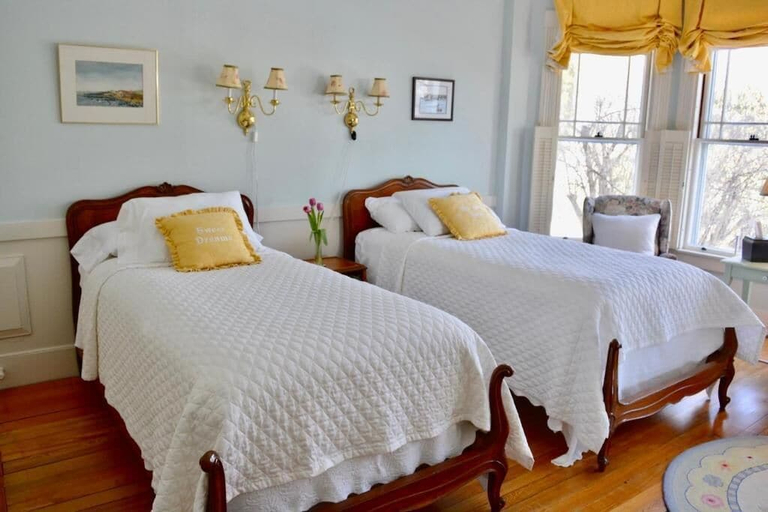 Bedroom 3, Victorian By The Sea, Waldo