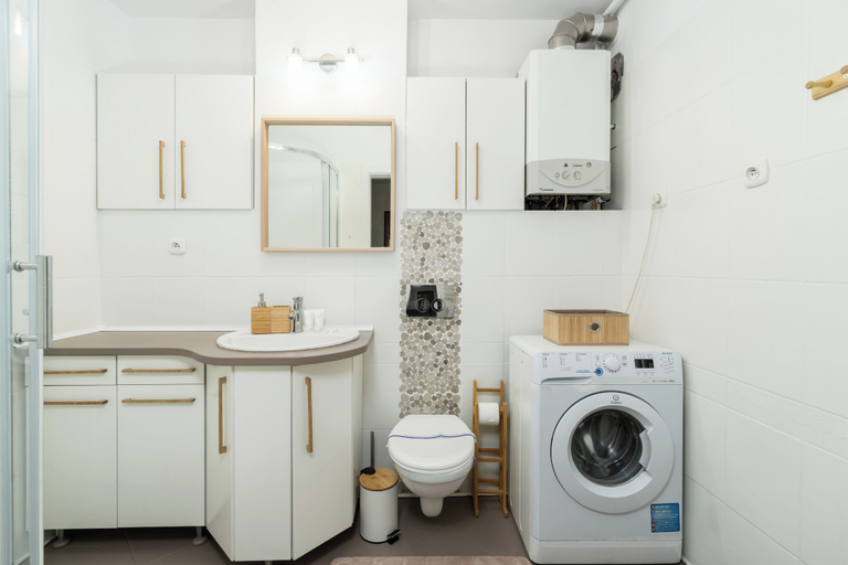 Bathroom 4, Poznan Apartment Near Old Zoo by Renters, Poznań City