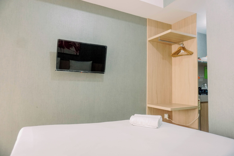 Bedroom 3, Best Comfy And Modern Studio At Baileys Apartment, South Tangerang