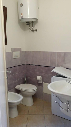 Bathroom 3, Appartamenti Castelsardo E Lu Bagnu, Sassari