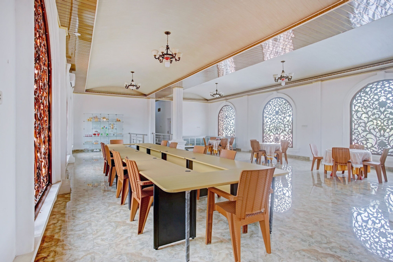 Food & Drinks 5, OYO 90585 Saka Ganta Guest House Syariah, Central Lampung
