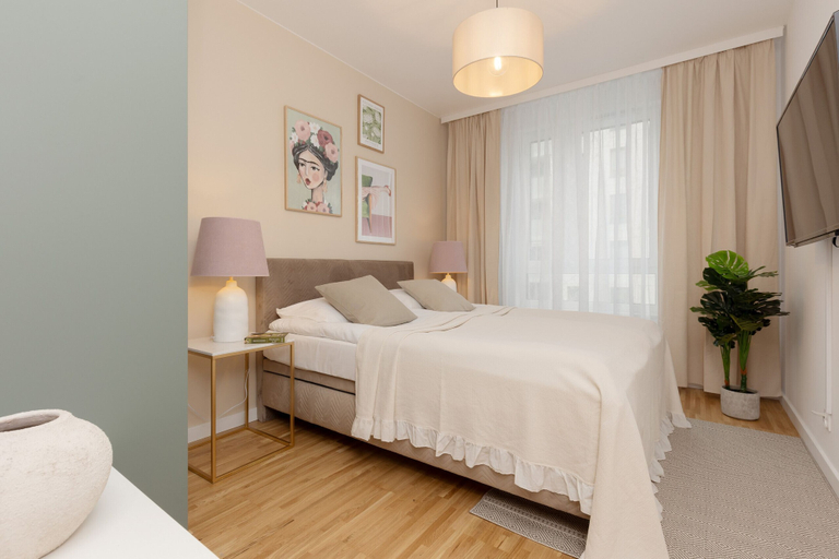 Bedroom 3, Warsaw Apartament Praga + AC by Renters, Warsaw