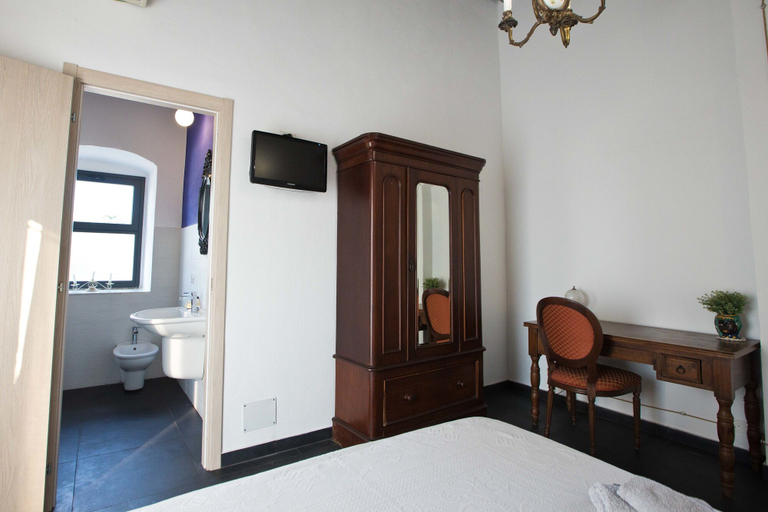 Bedroom 4, Cosi Priziusi B&B Relais, Catania