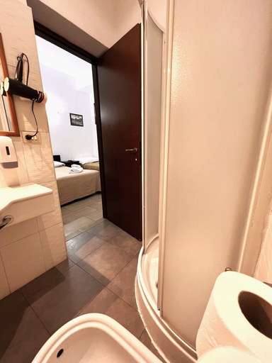 Bathroom 5, Booking inn Settembre 95, Rome