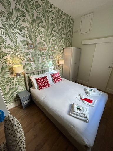 Bedroom 2, The Lyndhurst guest house, Norfolk