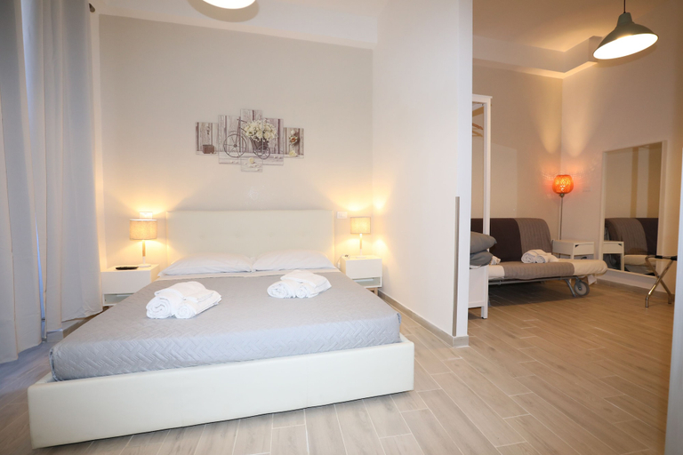 Bedroom 3, Unique Luxury Apartment and Rooms, Rome